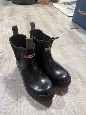 Womans Xtratuf Waterproof Rain Boots